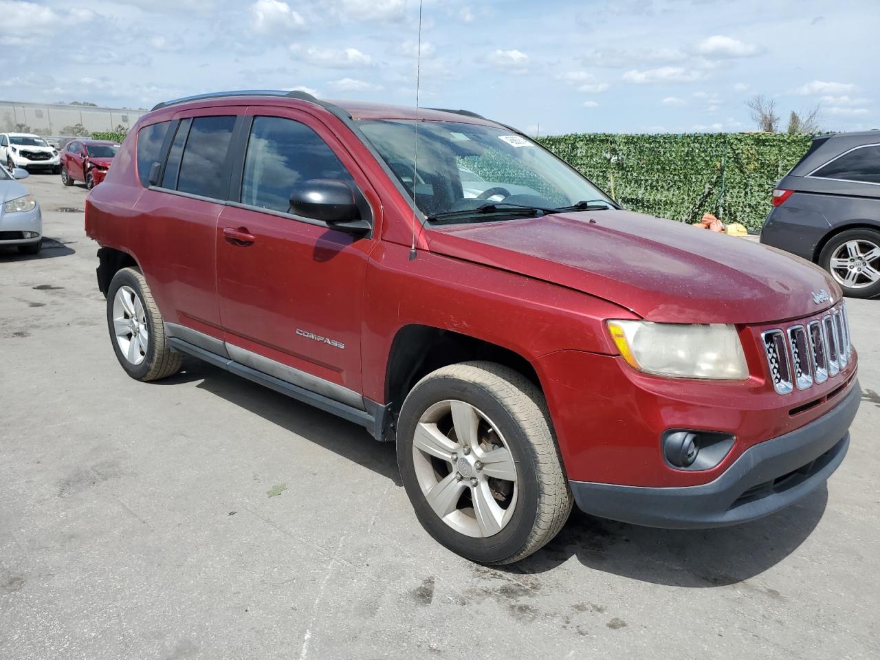 Photo 3 VIN: 1J4NT1FB9BD138315 - JEEP COMPASS 