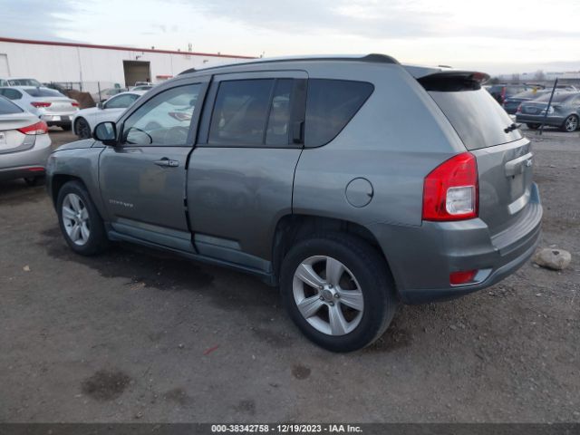 Photo 2 VIN: 1J4NT1FB9BD248846 - JEEP COMPASS 