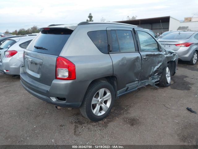 Photo 3 VIN: 1J4NT1FB9BD248846 - JEEP COMPASS 