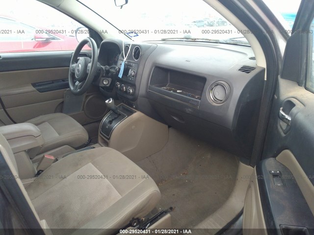 Photo 4 VIN: 1J4NT1FB9BD259944 - JEEP COMPASS 