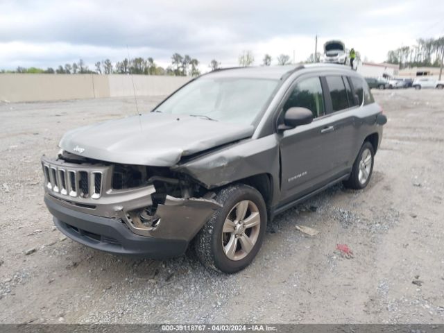 Photo 1 VIN: 1J4NT1FBXBD224488 - JEEP COMPASS 