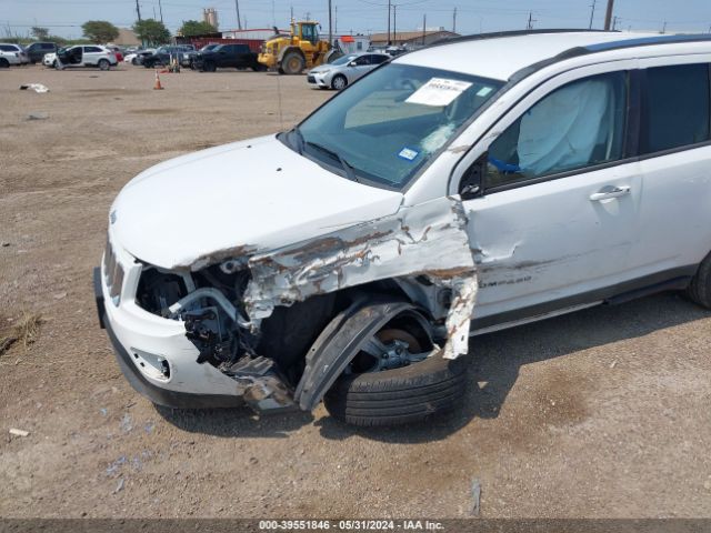 Photo 5 VIN: 1J4NT1FBXBD224717 - JEEP COMPASS 