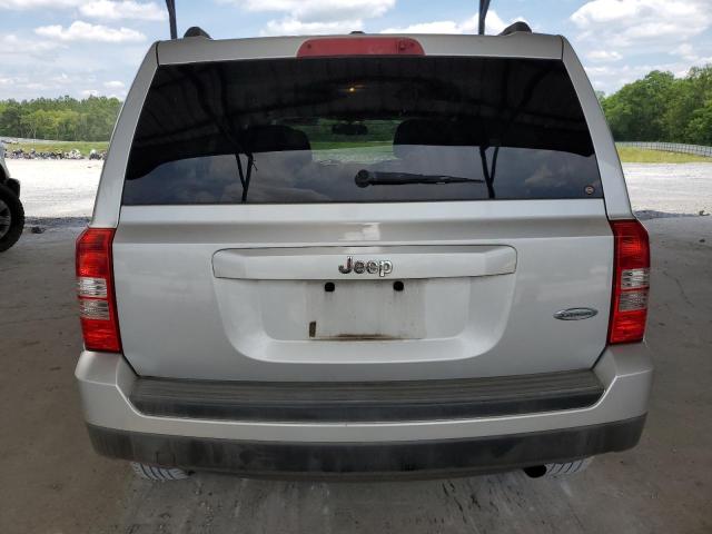 Photo 5 VIN: 1J4NT1GA0BD167496 - JEEP PATRIOT 