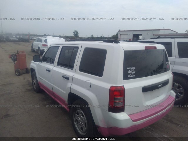 Photo 2 VIN: 1J4NT1GA0BD190437 - JEEP PATRIOT 