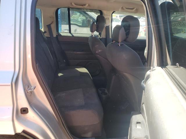 Photo 10 VIN: 1J4NT1GA0BD267114 - JEEP PATRIOT 