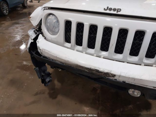 Photo 5 VIN: 1J4NT1GA0BD289937 - JEEP PATRIOT 