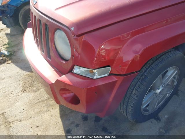 Photo 5 VIN: 1J4NT1GA1AD638330 - JEEP PATRIOT 