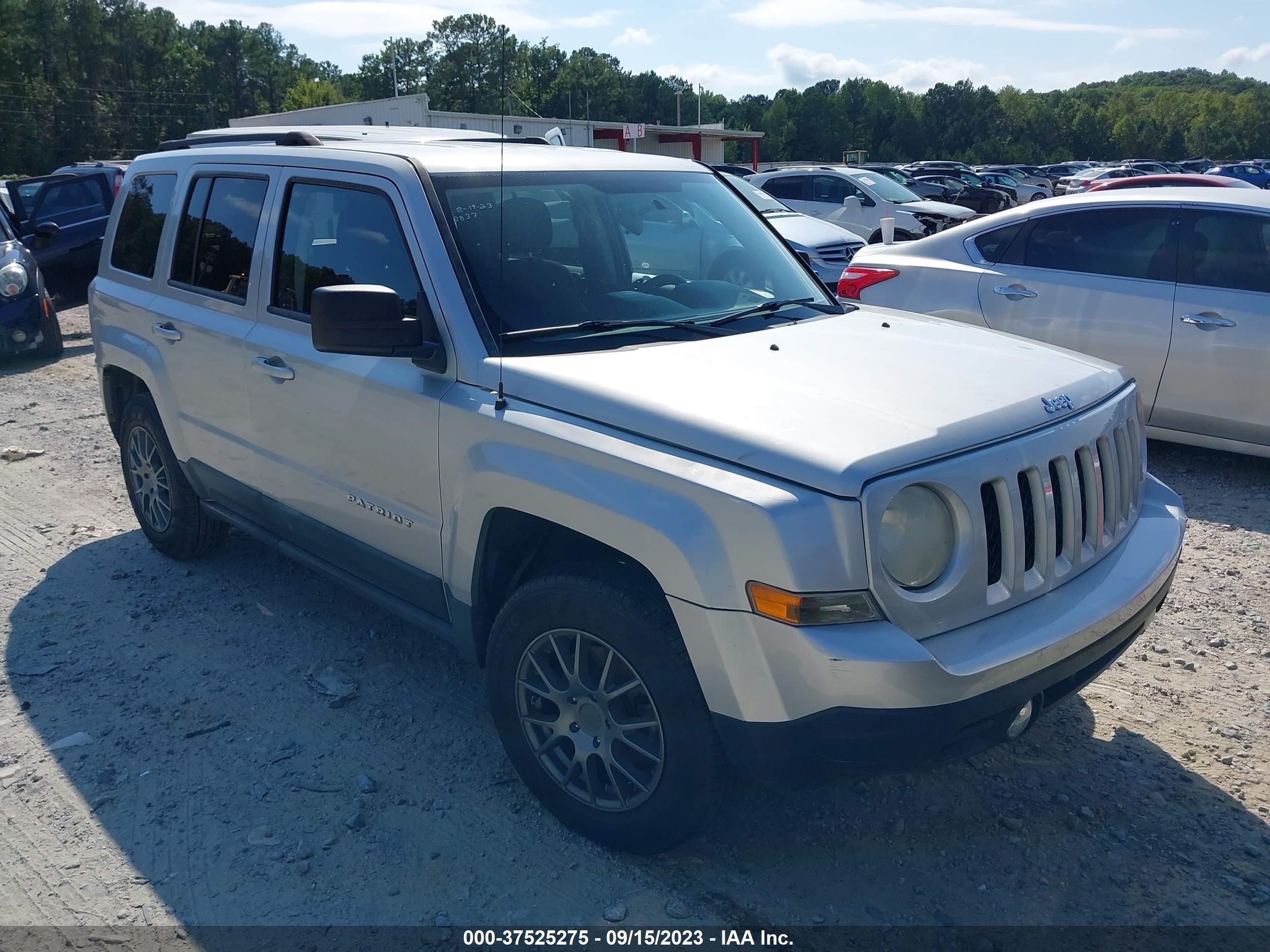 Photo 0 VIN: 1J4NT1GA1BD202837 - JEEP LIBERTY (PATRIOT) 