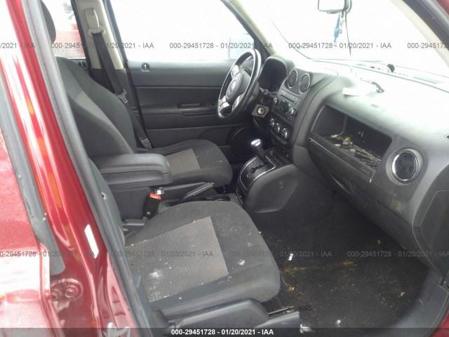 Photo 4 VIN: 1J4NT1GA1BD220139 - JEEP PATRIOT 