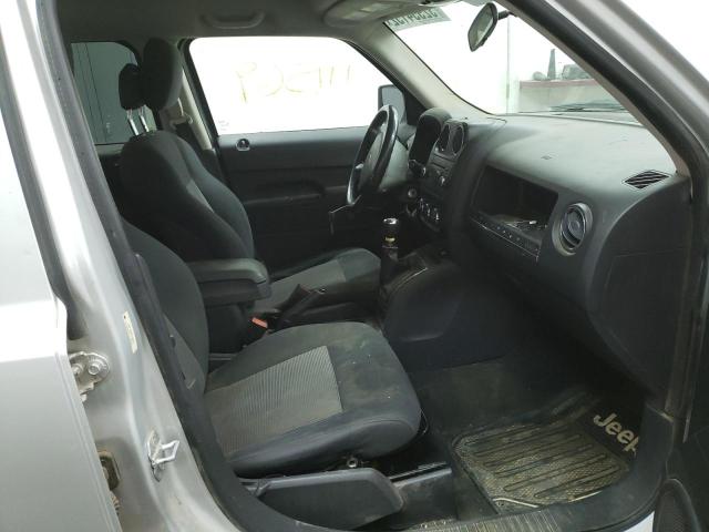 Photo 4 VIN: 1J4NT1GA2BD155947 - JEEP PATRIOT SP 