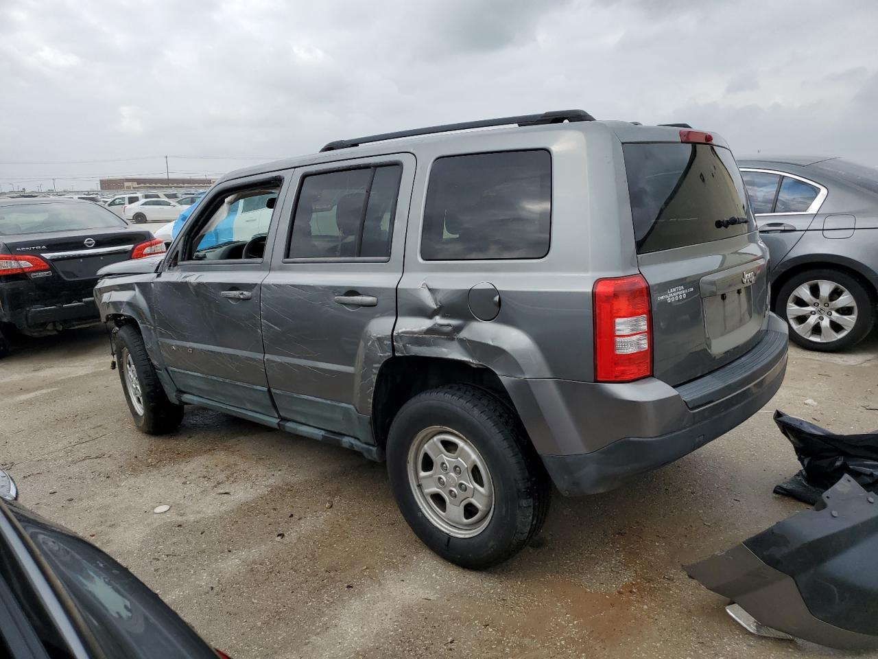 Photo 1 VIN: 1J4NT1GA2BD225043 - JEEP LIBERTY (PATRIOT) 