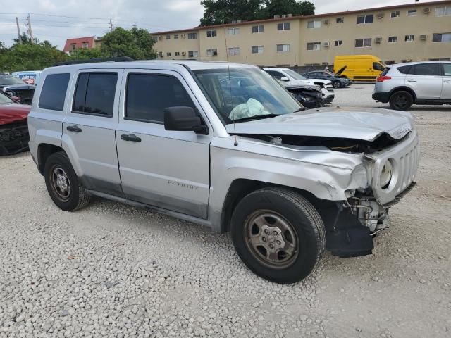 Photo 3 VIN: 1J4NT1GA3BD102626 - JEEP PATRIOT 