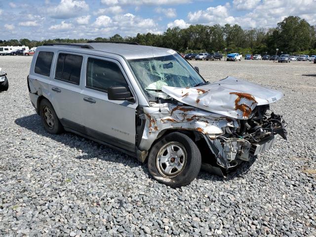 Photo 3 VIN: 1J4NT1GA3BD112735 - JEEP PATRIOT SP 