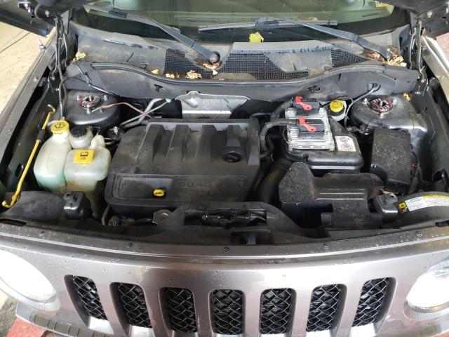 Photo 11 VIN: 1J4NT1GA3BD203696 - JEEP PATRIOT 