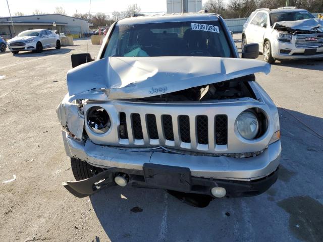 Photo 4 VIN: 1J4NT1GA4BD102599 - JEEP PATRIOT 