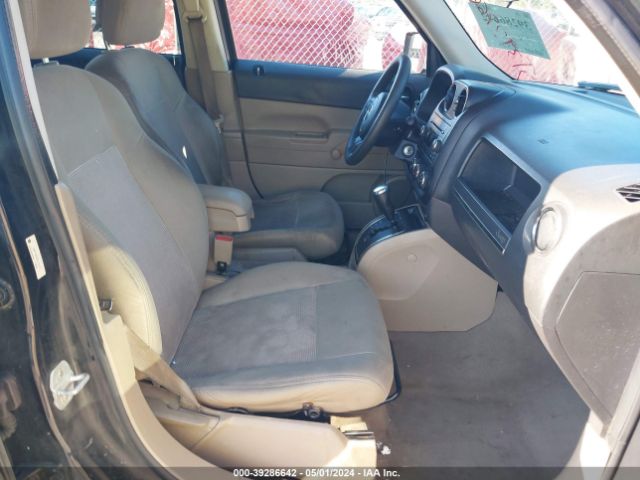 Photo 4 VIN: 1J4NT1GA4BD151074 - JEEP PATRIOT 