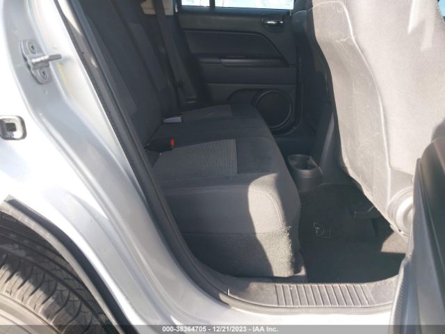 Photo 7 VIN: 1J4NT1GA5BD270963 - JEEP PATRIOT 