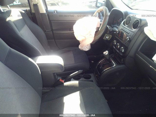 Photo 4 VIN: 1J4NT1GA6BD205216 - JEEP PATRIOT 