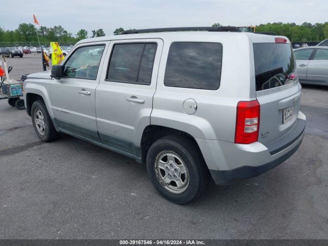 Photo 2 VIN: 1J4NT1GA6BD211159 - JEEP PATRIOT 