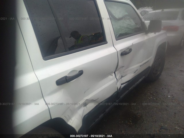 Photo 5 VIN: 1J4NT1GA6BD262905 - JEEP PATRIOT 