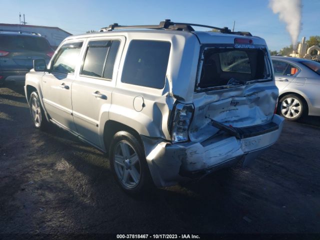 Photo 2 VIN: 1J4NT1GA7AD677181 - JEEP PATRIOT 