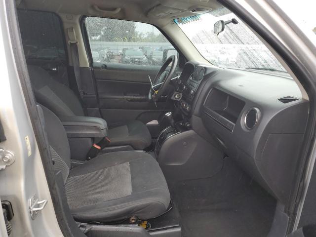 Photo 4 VIN: 1J4NT1GA7BD153529 - JEEP PATRIOT SP 