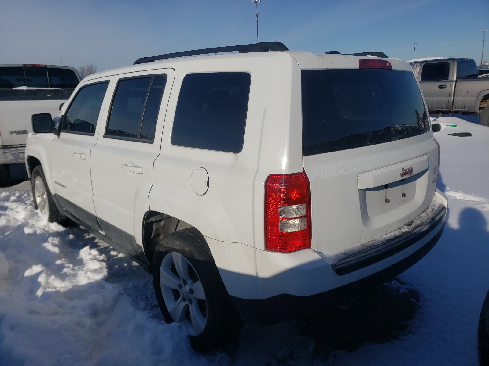 Photo 2 VIN: 1J4NT1GA7BD167494 - JEEP PATRIOT SP 