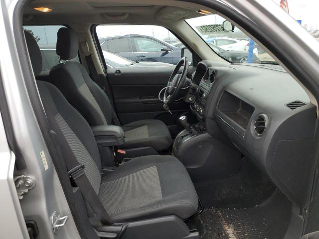 Photo 4 VIN: 1J4NT1GA7BD167687 - JEEP PATRIOT SP 