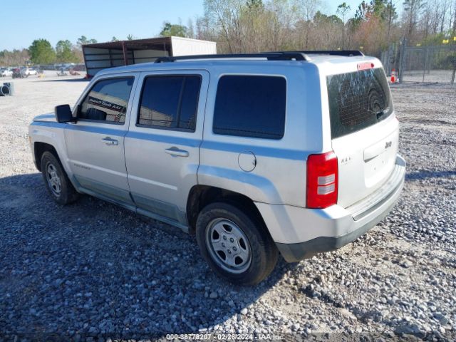 Photo 2 VIN: 1J4NT1GA7BD259799 - JEEP PATRIOT 