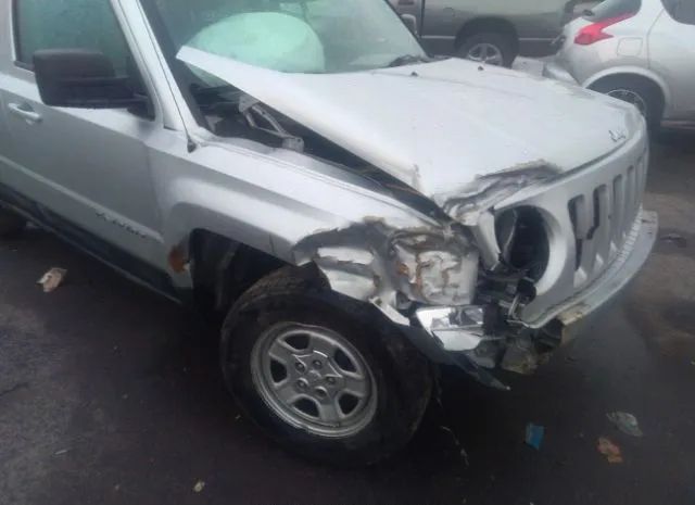 Photo 5 VIN: 1J4NT1GA7BD290230 - JEEP PATRIOT 