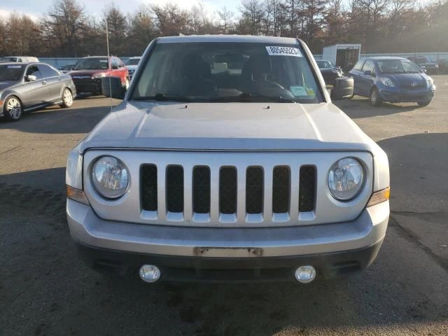 Photo 4 VIN: 1J4NT1GA8BD102850 - JEEP PATRIOT SP 