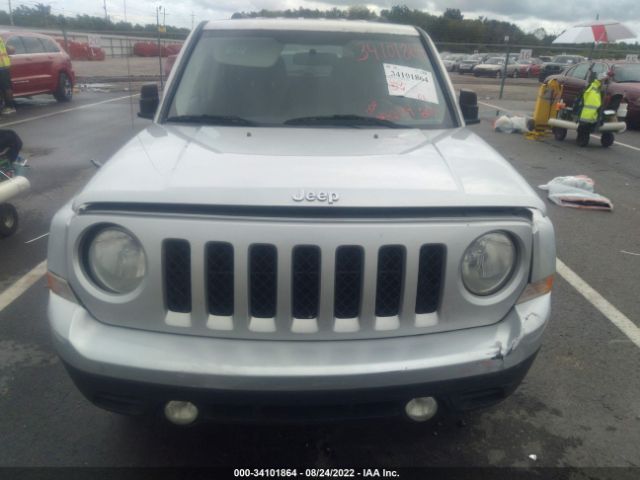 Photo 5 VIN: 1J4NT1GA8BD288728 - JEEP PATRIOT 