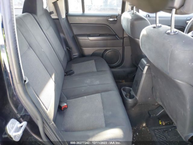 Photo 7 VIN: 1J4NT1GA9BD122993 - JEEP PATRIOT 