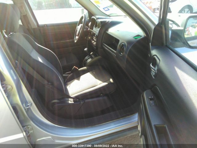 Photo 4 VIN: 1J4NT1GA9BD260114 - JEEP PATRIOT 