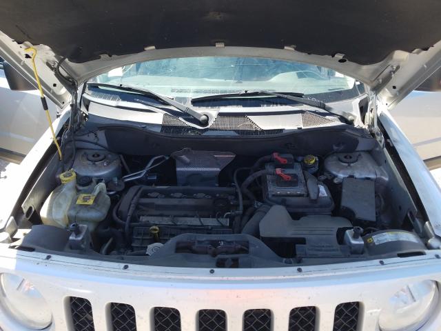 Photo 6 VIN: 1J4NT1GA9BD270951 - JEEP PATRIOT SP 