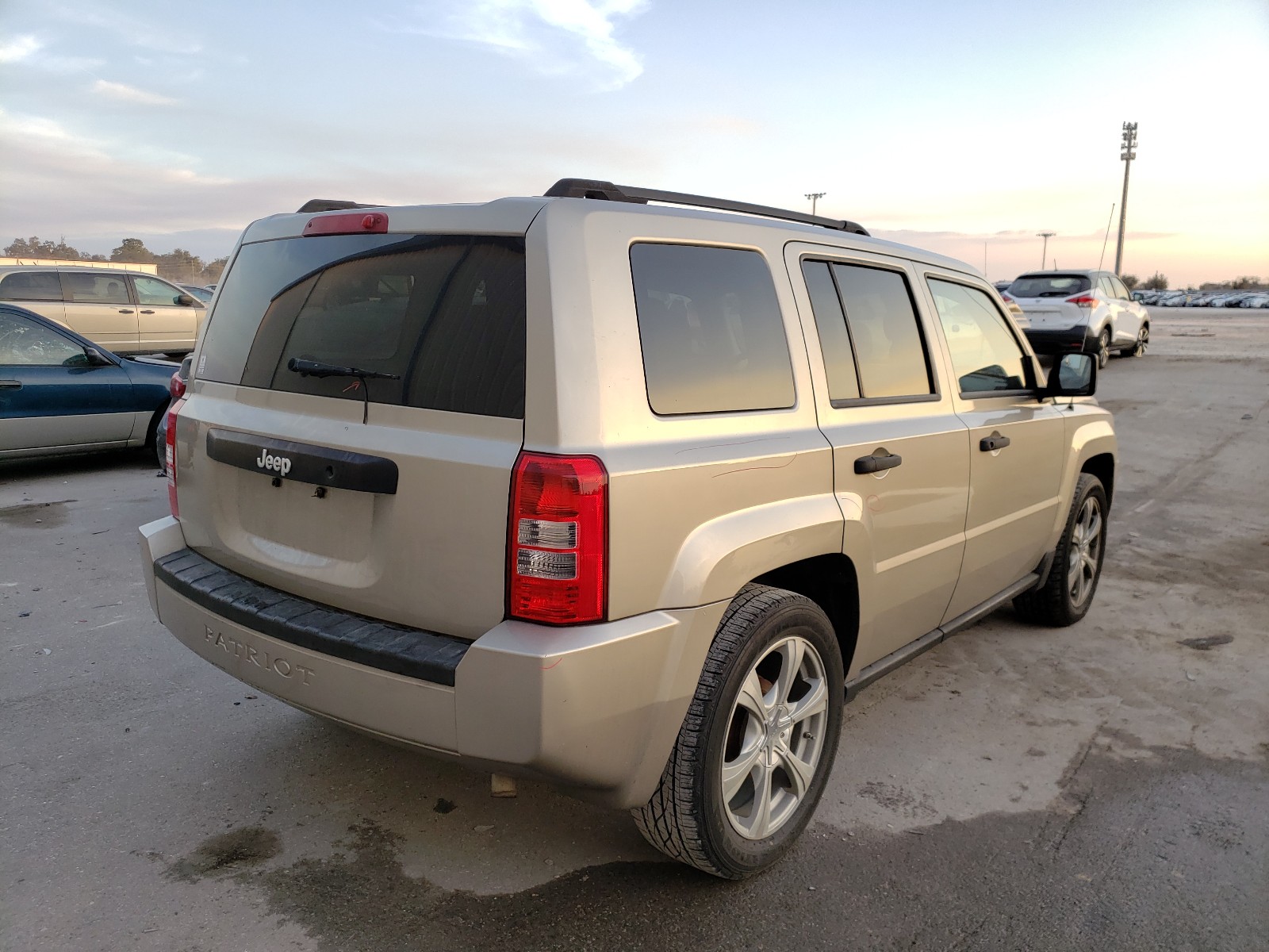 Photo 3 VIN: 1J4NT1GAXAD652663 - JEEP PATRIOT SP 