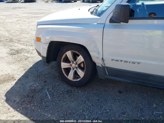 Photo 5 VIN: 1J4NT1GAXBD287600 - JEEP PATRIOT 