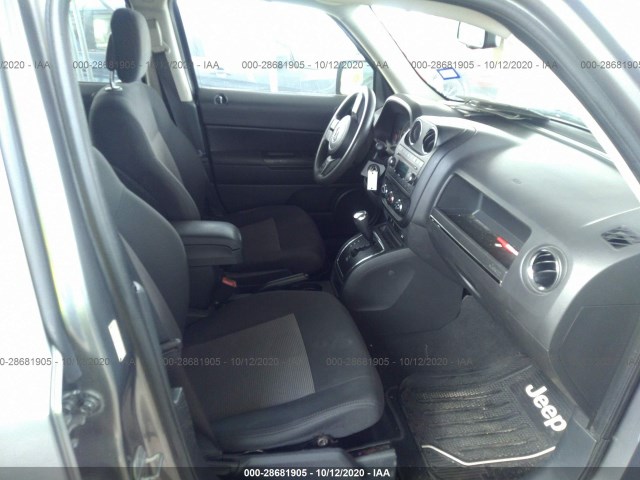 Photo 4 VIN: 1J4NT1GAXBD287886 - JEEP PATRIOT 