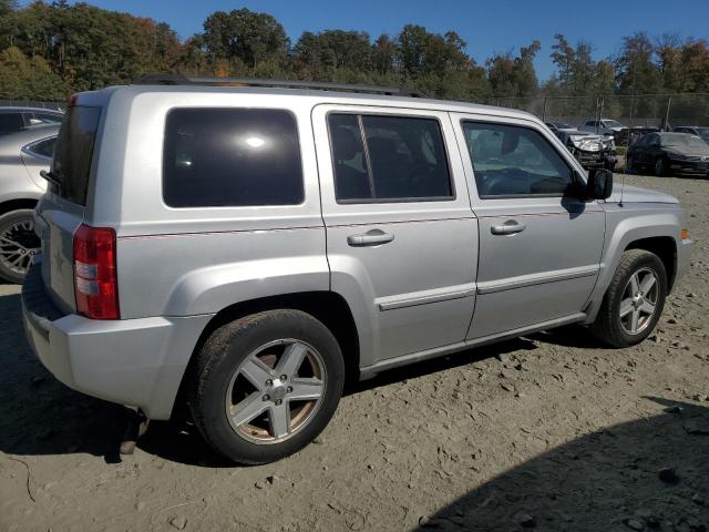 Photo 2 VIN: 1J4NT1GB0AD625741 - JEEP PATRIOT SP 