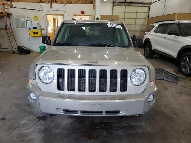 Photo 4 VIN: 1J4NT1GB1AD624341 - JEEP PATRIOT SP 