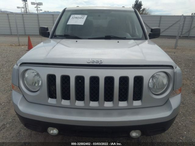 Photo 5 VIN: 1J4NT1GB2BD140289 - JEEP PATRIOT 