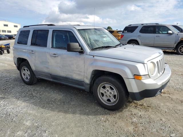 Photo 3 VIN: 1J4NT1GB2BD150692 - JEEP PATRIOT SP 