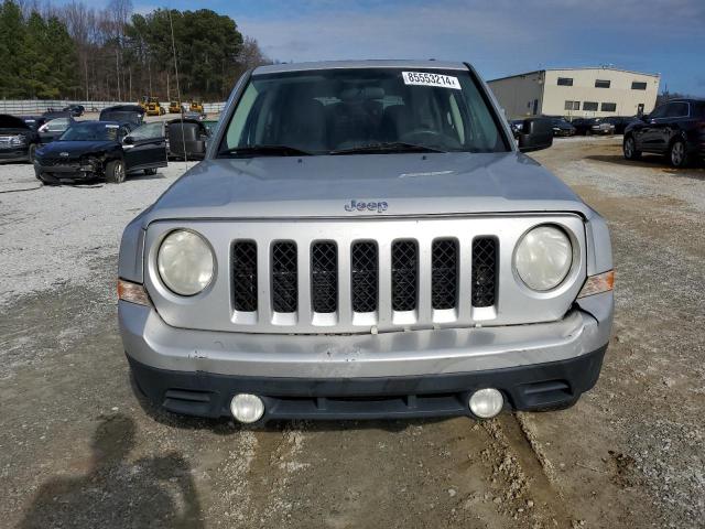 Photo 4 VIN: 1J4NT1GB2BD150692 - JEEP PATRIOT SP 