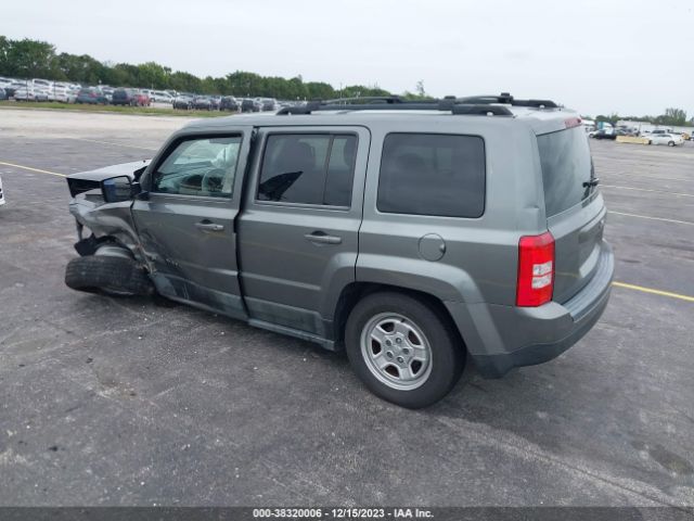 Photo 2 VIN: 1J4NT1GB2BD203911 - JEEP PATRIOT 