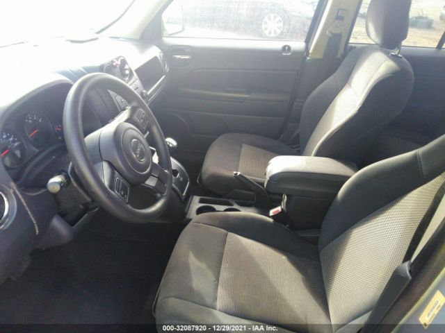 Photo 4 VIN: 1J4NT1GB2BD228341 - JEEP PATRIOT 