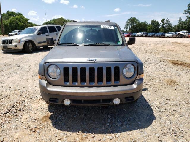 Photo 4 VIN: 1J4NT1GB2BD233734 - JEEP PATRIOT 