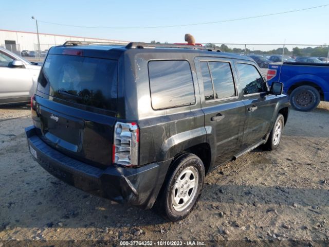 Photo 3 VIN: 1J4NT1GB3AD625474 - JEEP PATRIOT 