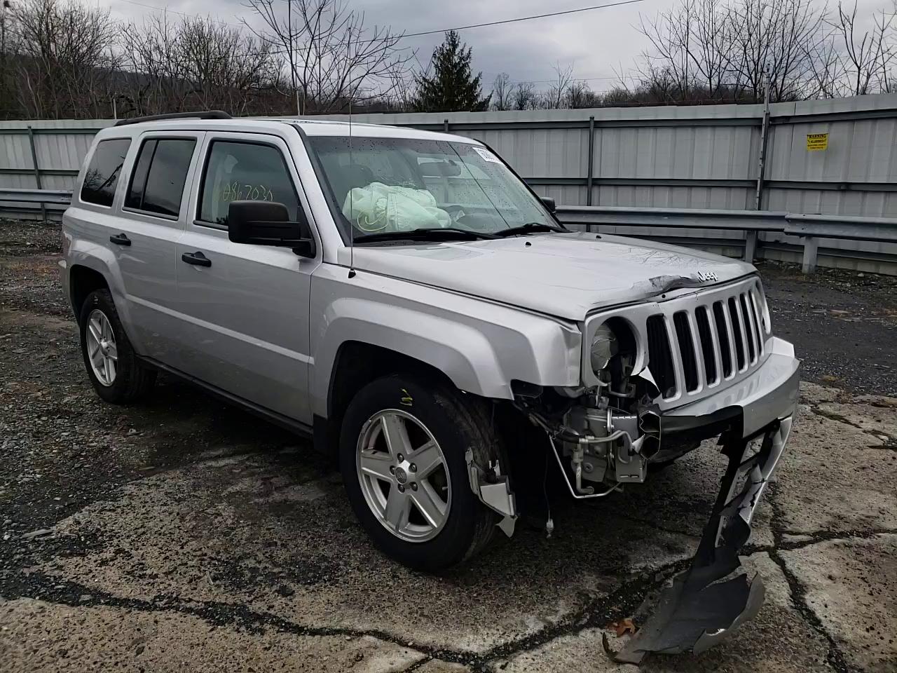 Photo 10 VIN: 1J4NT1GB5AD658928 - JEEP PATRIOT SP 