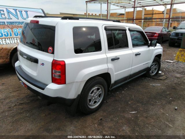 Photo 3 VIN: 1J4NT1GB5BD224395 - JEEP PATRIOT 