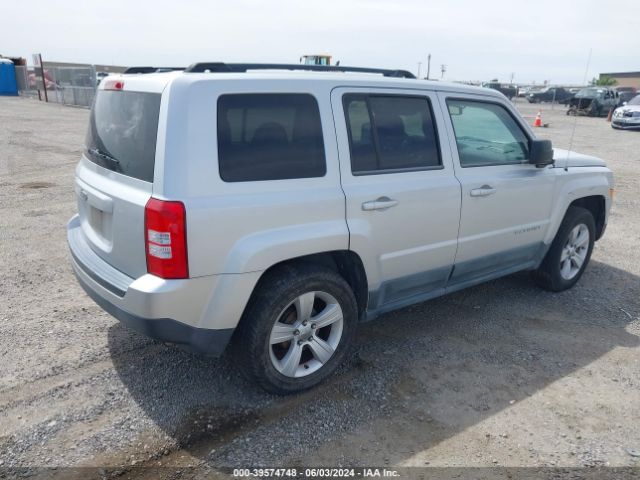 Photo 3 VIN: 1J4NT1GB5BD228348 - JEEP PATRIOT 